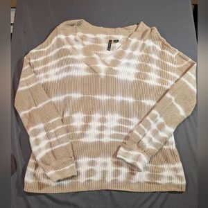 New Directions Beige and White V-Neck Sweater